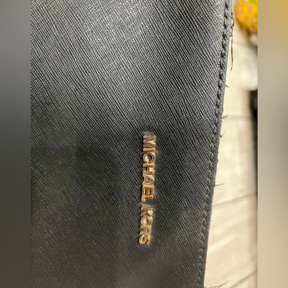 Michael kors crossbody - Picture 5 of 7